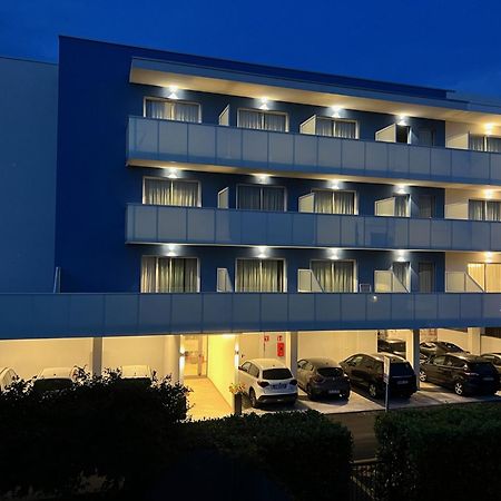 Alla Pergola Bibione Exterior foto