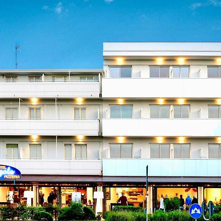 Alla Pergola Bibione Exterior foto