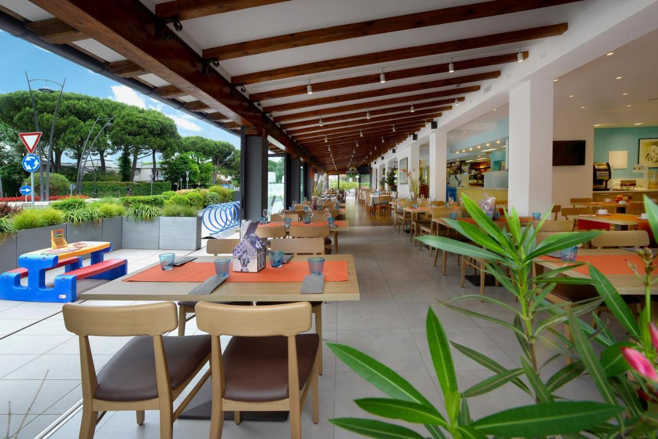 Alla Pergola Bibione Exterior foto