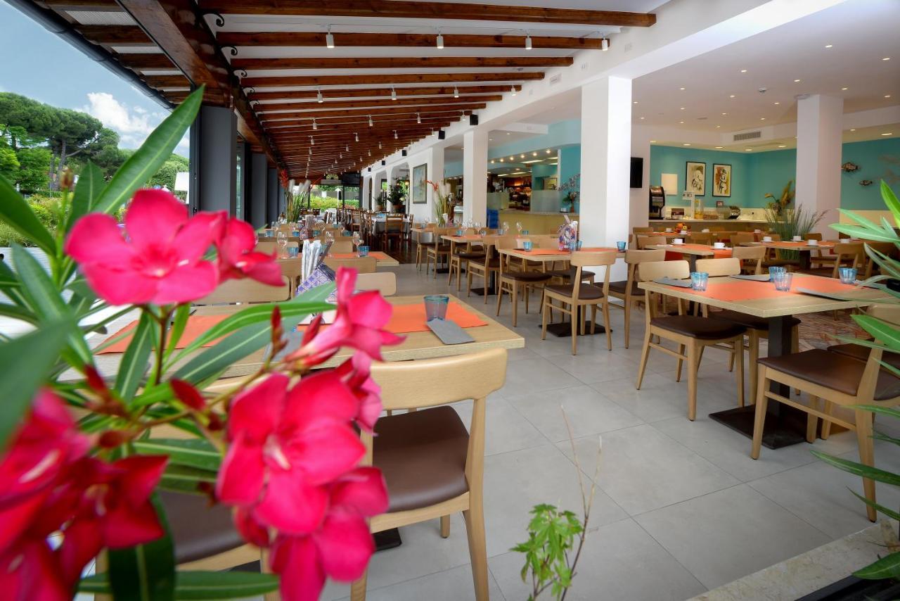 Alla Pergola Bibione Exterior foto